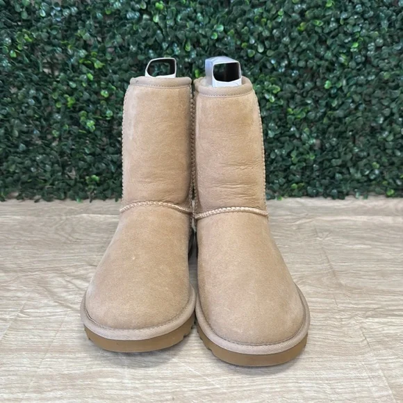 UGG Classic Short II - W5 - Picture 3 of 8